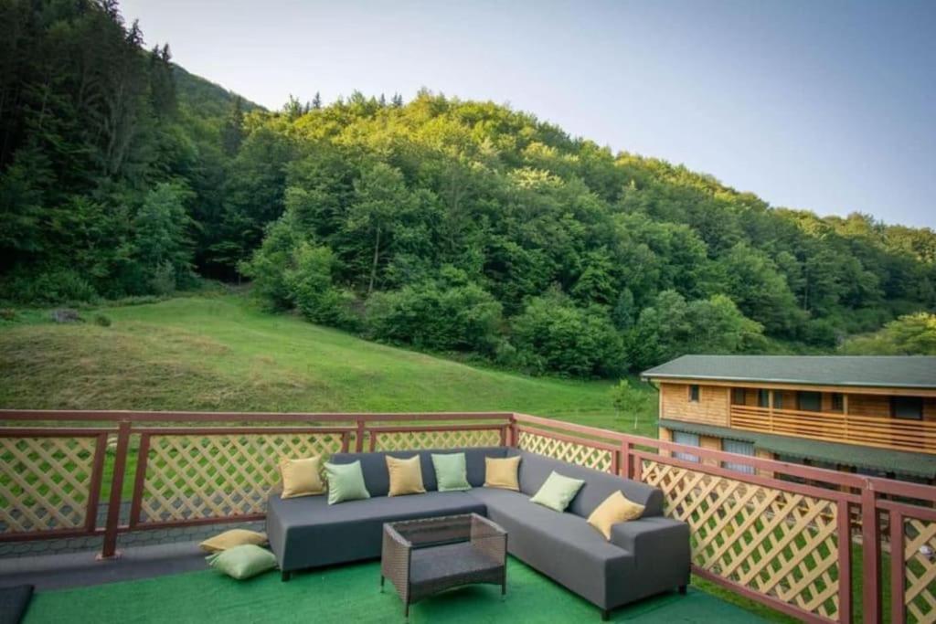 Cabana Pestera Bolii Petroşani エクステリア 写真